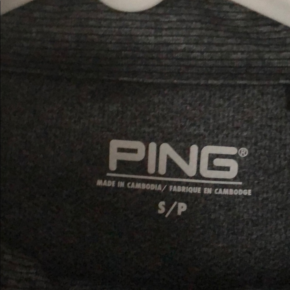 Golf pullover - Picture 2 of 2